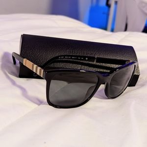 Burberry Men's Sunglasses (Like New!)